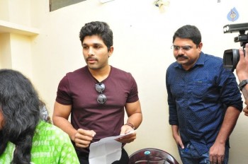 Allu Arjun Photos at Make A Wish Event - 34 of 59