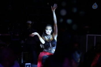 Amy Jackson Dance at Filmfare Awards  - 9 of 42
