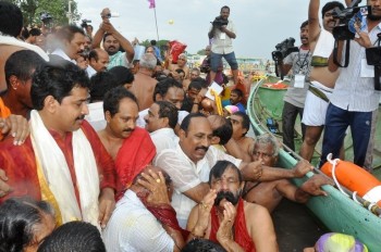 AP Godavari Pushkaralu 2015 Photos - 22 of 74