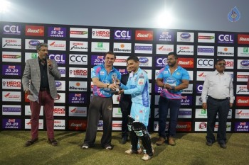 Bhojpuri Dabanggs Vs Mumbai Heroes Match  - 33 of 50