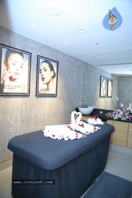 Bigg Boss Celebs at Salon Hair Crush Launch - 38 of 50