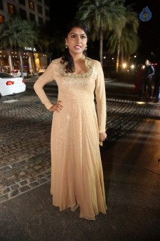 Britannia Filmfare Awards 2016 Photos 4 - 11 of 61