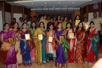 Bullithera Mahila Siromani Awards 2016 - 2 of 32