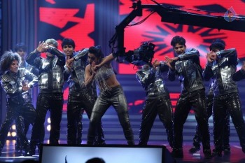 Catherine Tresa Dance at Filmfare Awards - 14 of 42