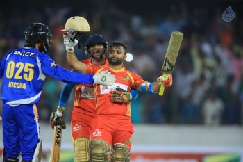 CCL 6 Karnataka Bulldozers Vs Telugu Warriors Final Match Photos - 26 of 122