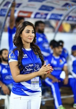 CCL 6 Telugu Warriors Vs Karnataka Bulldozers Match Photos - 25 of 63