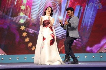 Celebrities at Gama Awards 2015 - 26 of 72