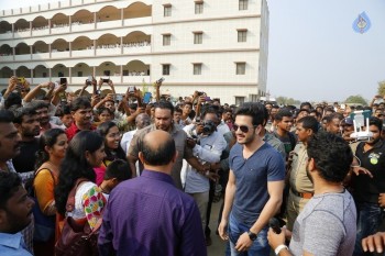 Celebrities at Memu Saitam 2016 - 49 of 124