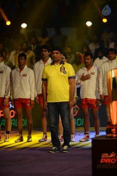 Celebrities at PRO Kabaddi Match - 7 of 48