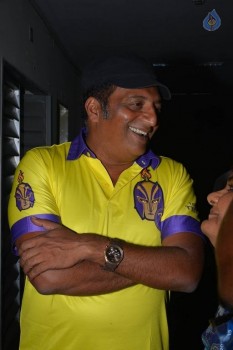 Celebrities at PRO Kabaddi Match - 8 of 48