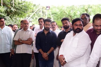 Celebrities Pay Homage To Nandamuri Harikrishna Set 6 - 23 of 40