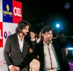 Celebs at Hundred Hearts Glamorous Charity Dinner 01 - 64 of 105