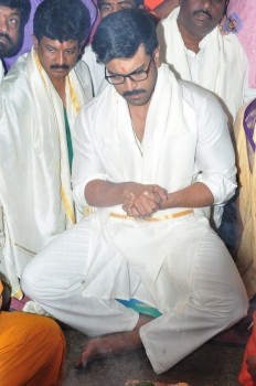 Chiranjeevi Birthday Special Pooja at Film Nagar Temple - 6 of 72