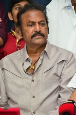 Chiranjeevi, Mohan Babu and Allu Aravind Meets Dasari Narayana Rao - 15 of 73