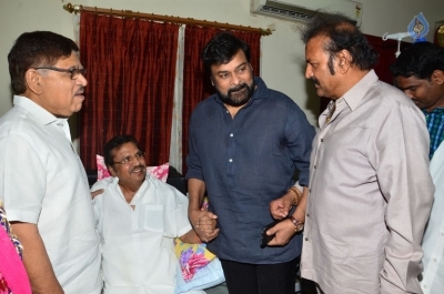 Chiranjeevi, Mohan Babu and Allu Aravind Meets Dasari Narayana Rao - 19 of 73