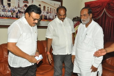Dasari Narayana rao Condolences Photos 2 - 112 of 152