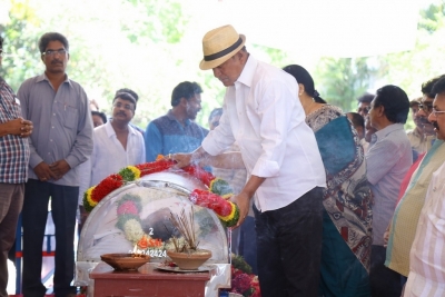 Dasari Narayana Rao Condolences Photos 4 - 36 of 83