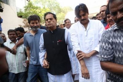 Dasari Narayana Rao Condolences Photos 5 - 57 of 127