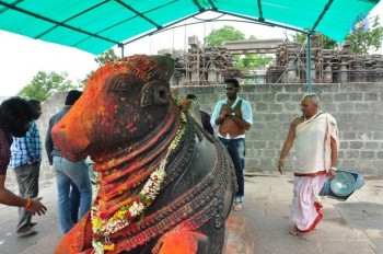 Dynamite Team at Warangal Thousand Pillar Temple - 36 of 36