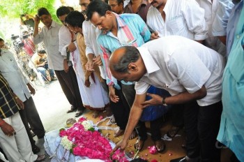 Edida Nageswara Rao Condolences Photos 2 - 71 of 138