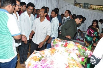 Edida Nageswara Rao Condolences Photos 2 - 77 of 138