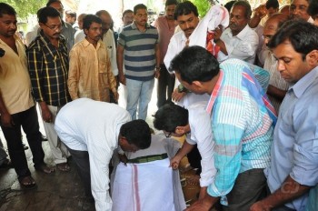 Edida Nageswara Rao Condolences Photos 2 - 107 of 138