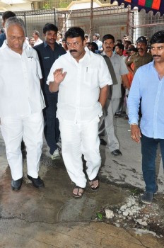 Edida Nageswara Rao Condolences Photos 2 - 112 of 138