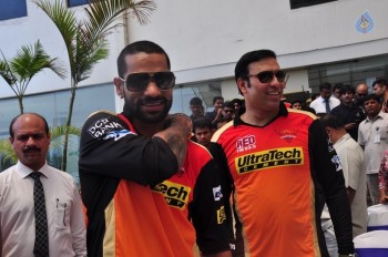 IPL Sunrisers Team Felicitates Apollo Doctors - 22 of 40