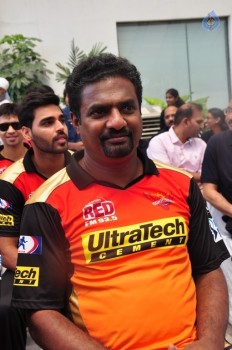 IPL Sunrisers Team Felicitates Apollo Doctors - 28 of 40