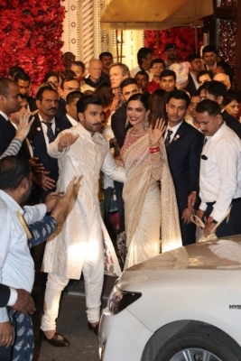 Isha Ambani and Anand Piramal Wedding Reception  - 46 of 48