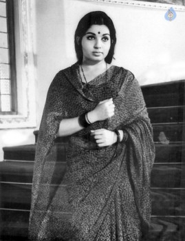 Jayalalithaa Old Photos - 5 of 11