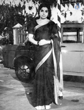 Jayalalithaa Old Photos - 6 of 11