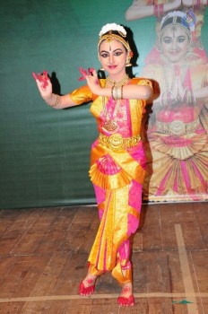 K A Lakshmi Bharatanatyam Arangetram Photos - 1 of 38