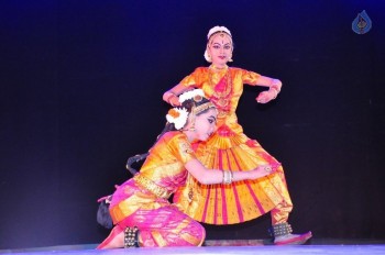 K A Lakshmi Bharatanatyam Arangetram Photos - 3 of 38