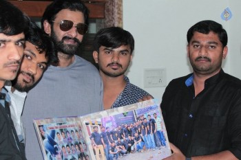 Karnataka Fans meet Prabhas - 18 of 39