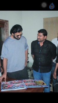 Karnataka Fans meet Prabhas - 21 of 39