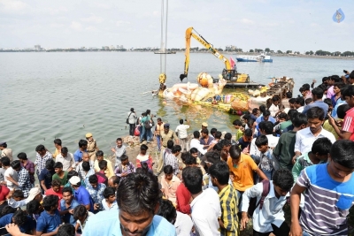 Khairatabad and Balapur Ganesh Nimajjanam Photos - 62 of 85