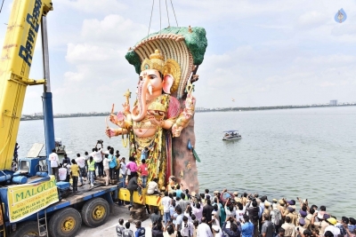 Khairatabad and Balapur Ganesh Nimajjanam Photos - 82 of 85