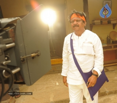 Director Kodi Ramakrishna Photos - 15 of 33