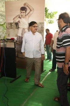 Mada Venkateswara Rao Condolences Photos 1 - 42 of 42