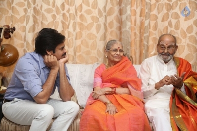 Pawan Kalyan and Trivikram Meets K Vishwanath - 1 of 77
