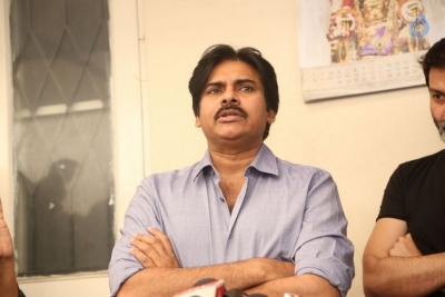 Pawan Kalyan and Trivikram Meets K Vishwanath - 68 of 77