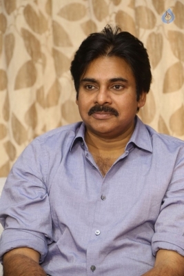Pawan Kalyan and Trivikram Meets K Vishwanath - 69 of 77