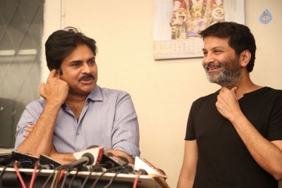 Pawan Kalyan and Trivikram Meets K Vishwanath - 74 of 77