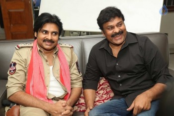 Pawan Kalyan meets Chiranjeevi - 22 of 74