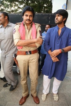 Pawan Kalyan meets Chiranjeevi - 33 of 74