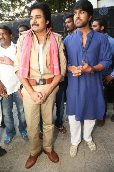 Pawan Kalyan meets Chiranjeevi - 53 of 74