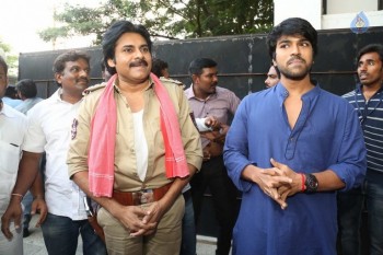 Pawan Kalyan meets Chiranjeevi - 58 of 74