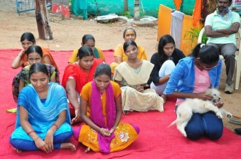 Ram Laxman Donates 1 Lakh for Sphoorthi Jyothi Foundation - 40 of 41