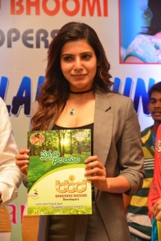 Samantha at BBD Brochure Launch - 39 of 63